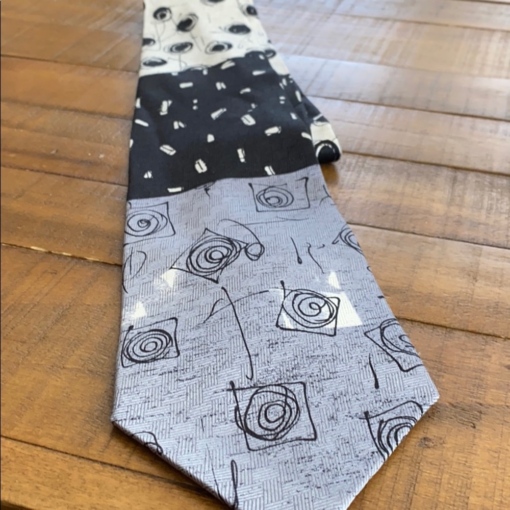Vintage 90’s Albert Nipon Tie - image 3
